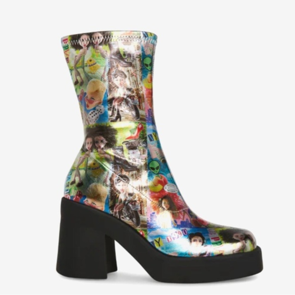 Steve Madden Klayton Womens platform comic print Boots size 9.5 brand new